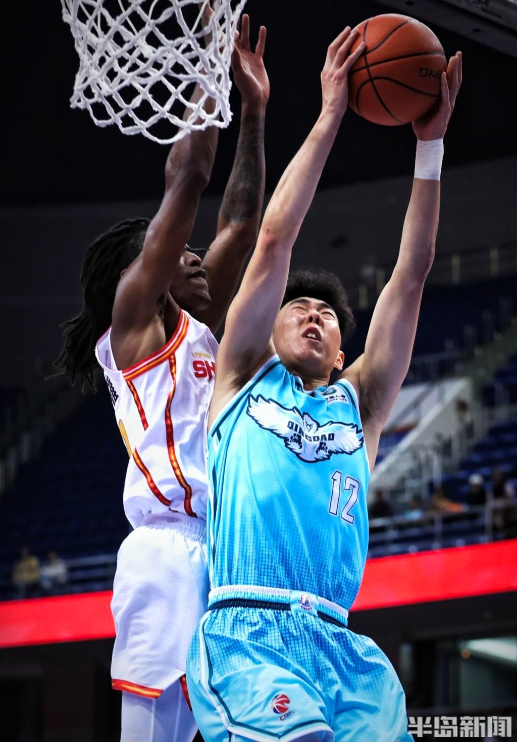 开云体育登录入口-国际比赛日深圳男篮临场应变迈阿密热火转会期复出首秀，罗马遗憾出局备战法国杯看傻球迷(郭艾伦热身赛中被驱逐出场)